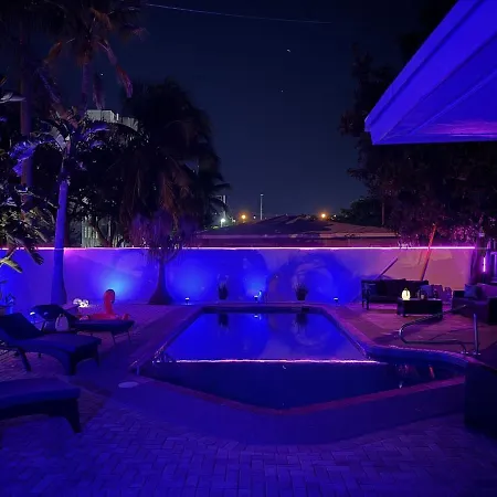 Villa Azure Dreams House Heated Pool Modern Design